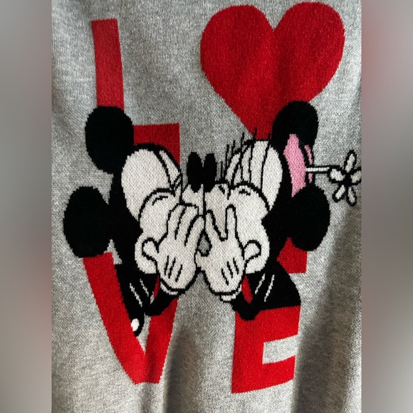 NWOT Marks & Spencer Disney’s Mickey & Minnie LOVE crewneck sweater size XS knit - Picture 8 of 10